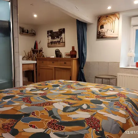 La Bergerie Couette-café 3*